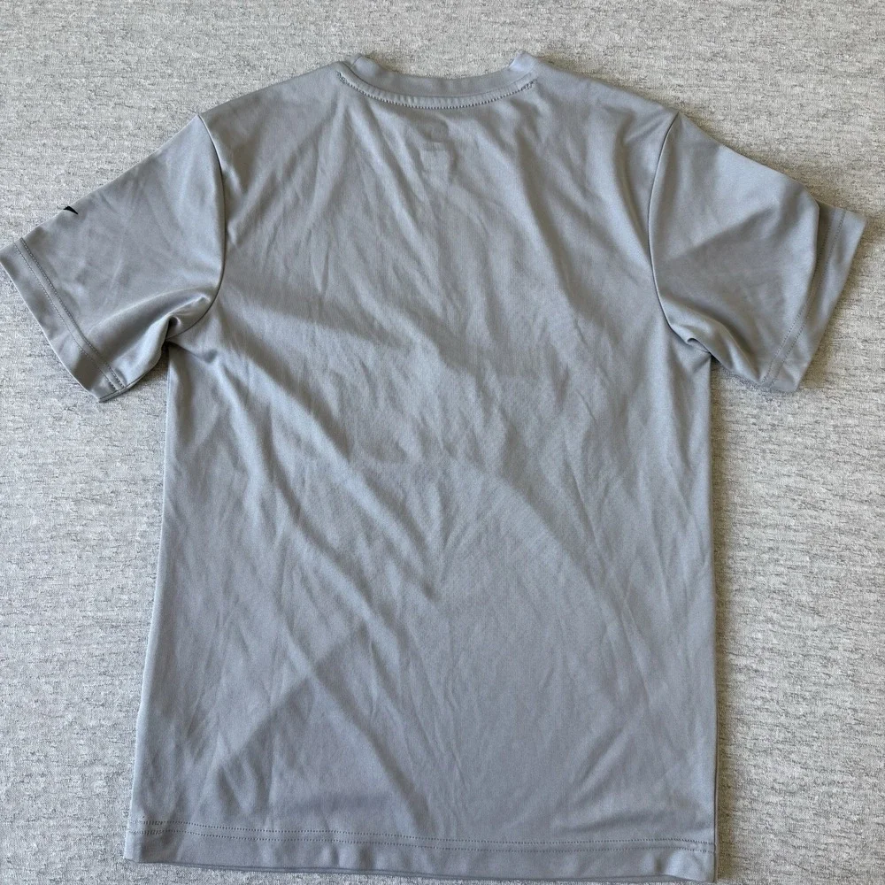 Old Navy Active Boys Graphic T-Shirt Medium Gray Loose Fit‎ Short Sleeve